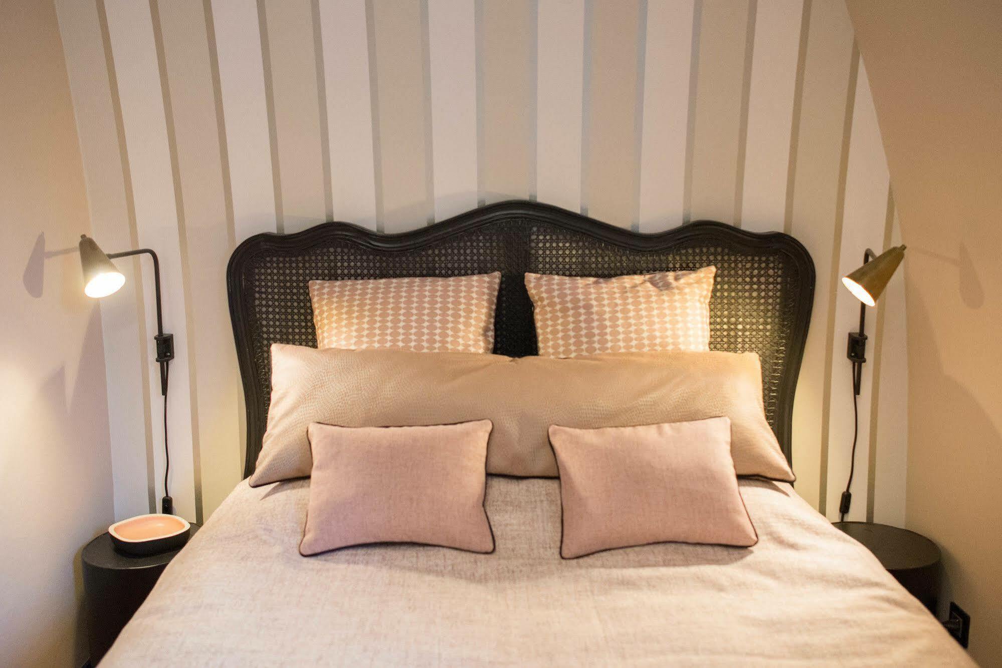 Bed and Breakfast Marnie Et Mister H Ренн Екстер'єр фото